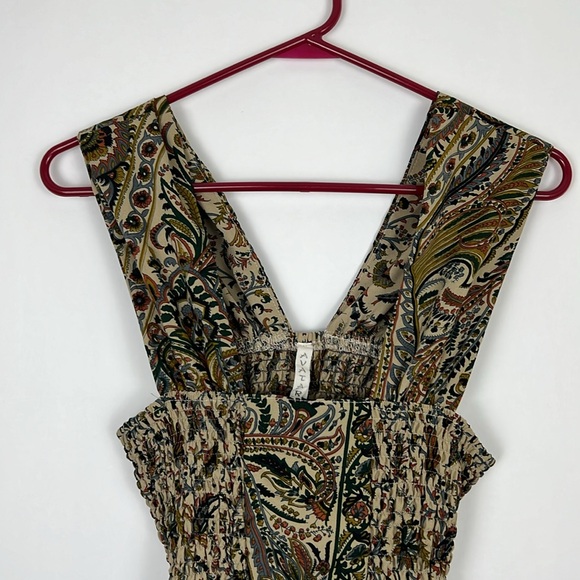 Avatar Imports Clothing sleeveless blouse ruched floral top gold L - Picture 3 of 8